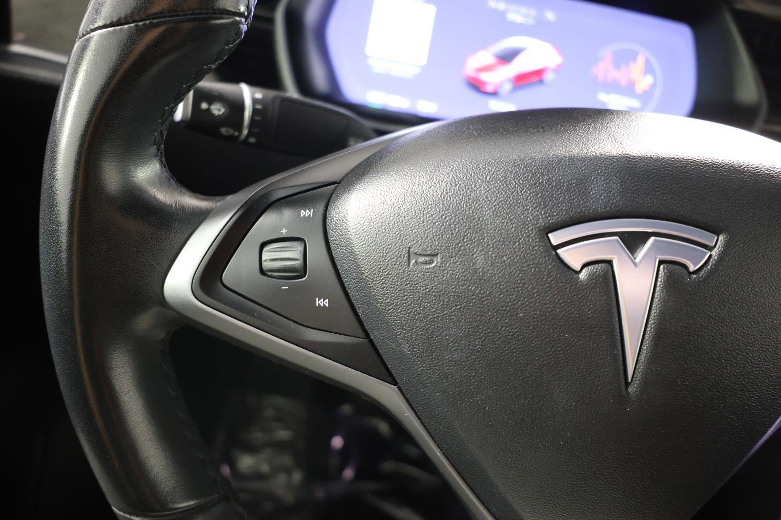 Used 2018 Tesla Model X 75D AWD/4WD image 19
