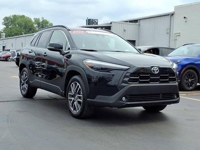 Certified 2026 Toyota Corolla Cross XLE AWD/4WD image 3