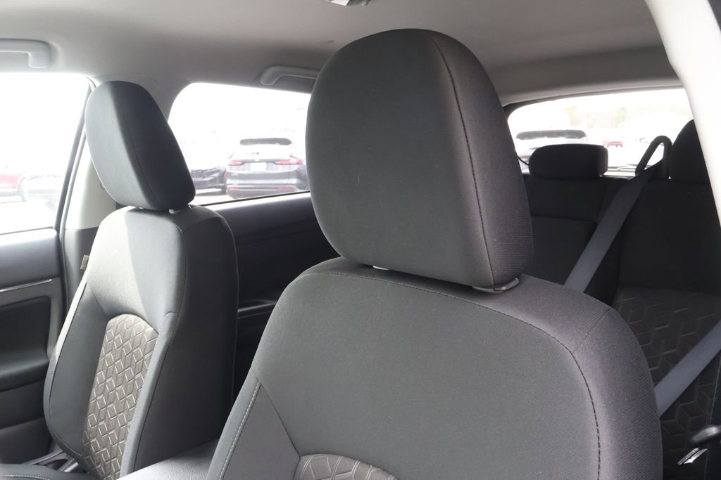 Used 2026 Mitsubishi Outlander Sport ES image 31