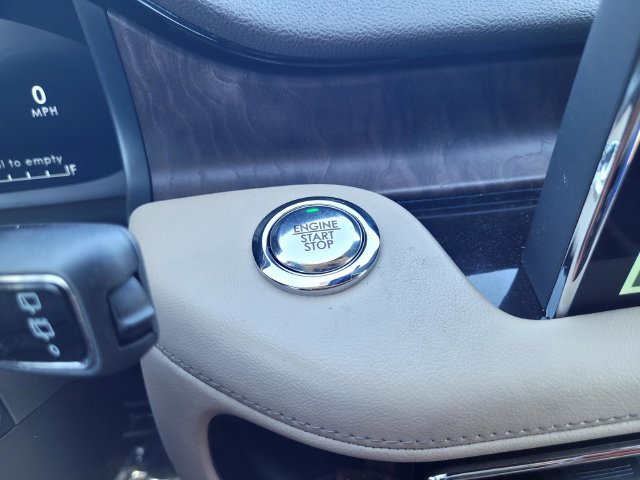Certified 2023 Lincoln Aviator Reserve w/ Equipment Group 201A RWD image 18