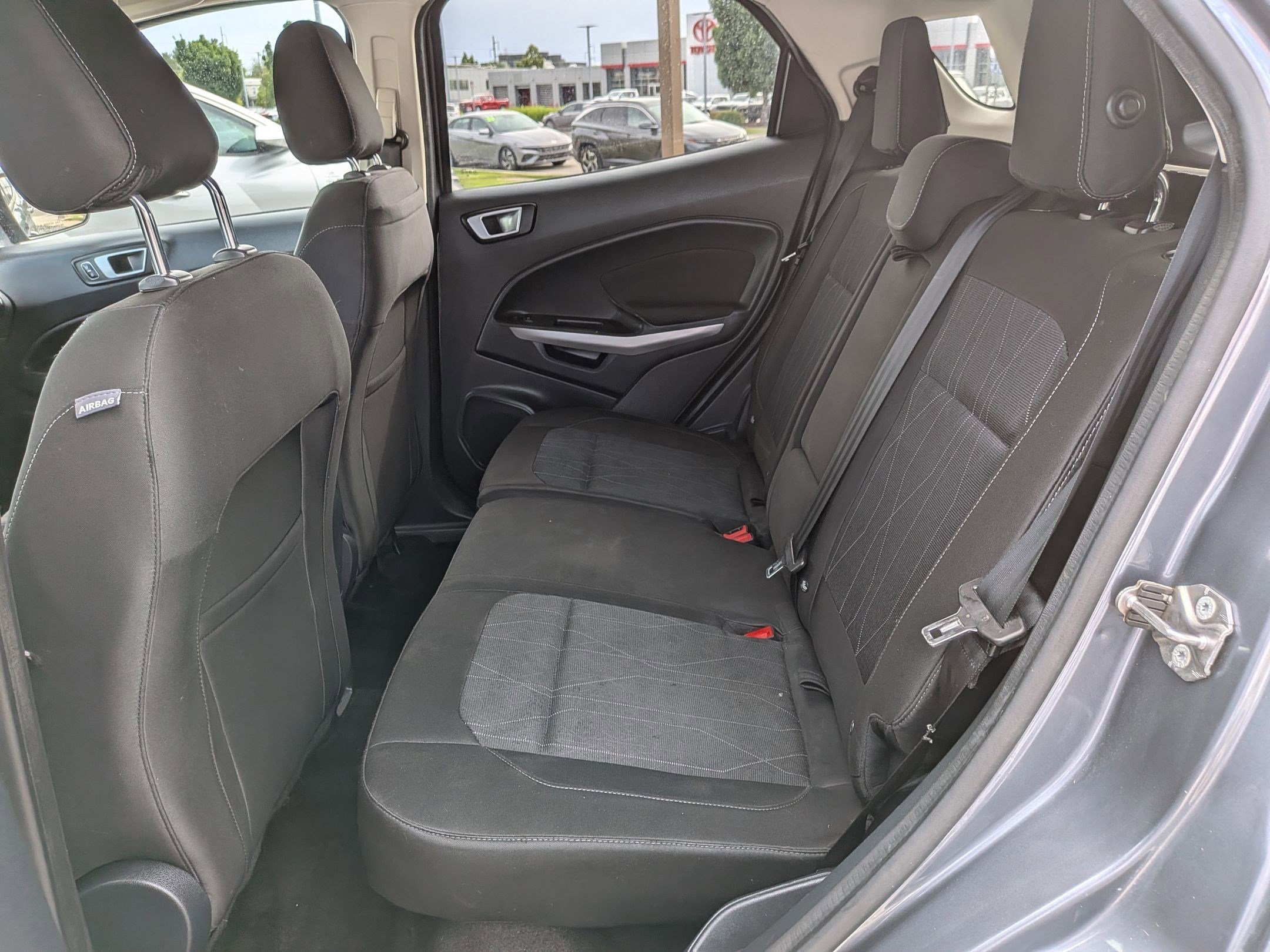 Used 2018 Ford EcoSport SE w/ SE Convenience Package FWD image 28