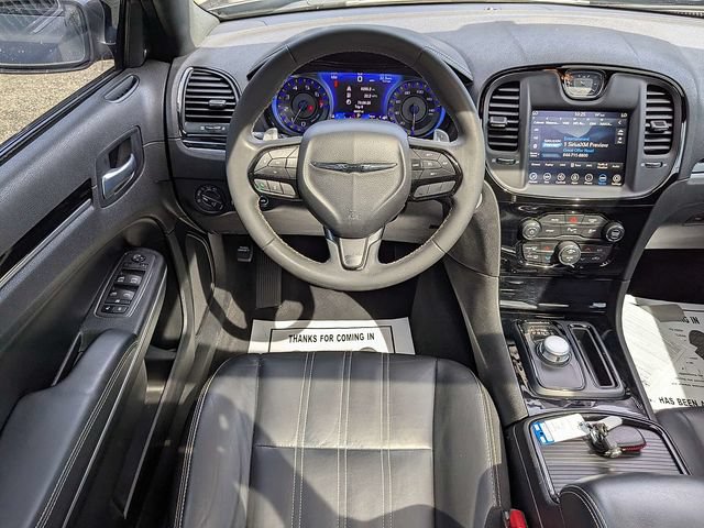 Used 2022 Chrysler 300 S RWD image 15