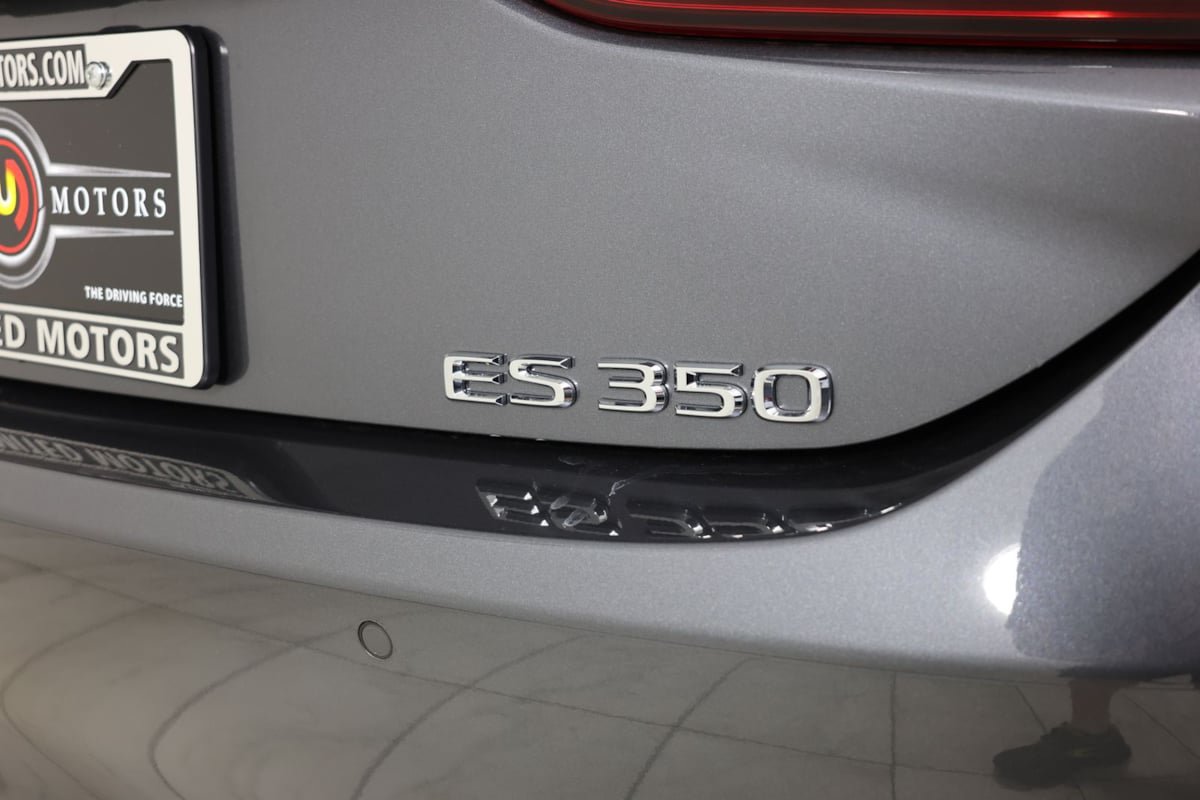 Used 2024 Lexus ES 350 w/ Premium Package FWD image 16