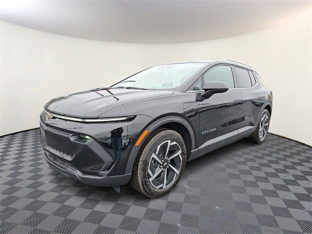 New 2026 Chevrolet Equinox EV LT image 2