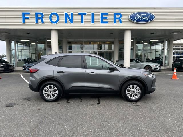 Used 2025 Ford Escape Active image 1