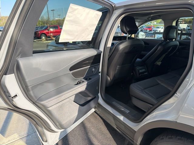 New 2026 Lincoln Nautilus Premier w/ Equipment Group 102A AWD/4WD image 10