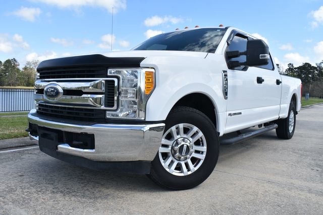 Used 2017 Ford F250 XL w/ STX Appearance Package image 5