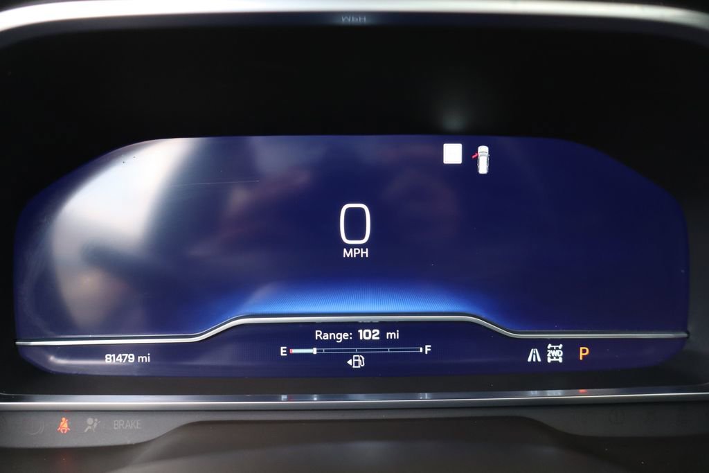 Used 2023 Chevrolet Suburban Premier image 17