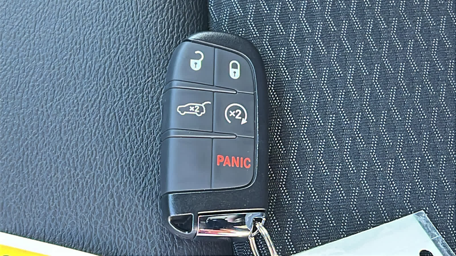 New 2026 Jeep Compass Latitude image 29