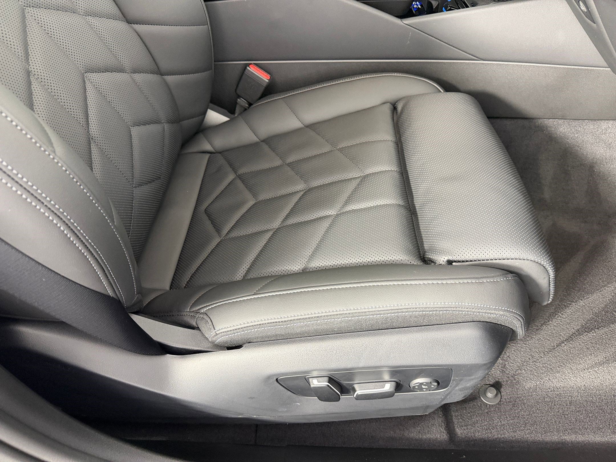 Used 2024 BMW i5 M60 w/ Executive Package AWD/4WD image 32