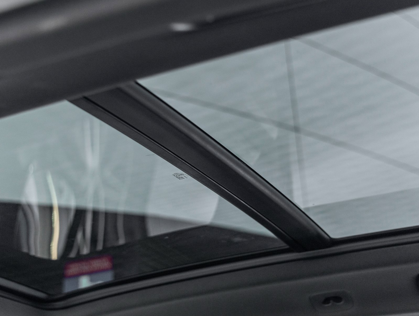 Used 2020 Porsche Cayenne image 27