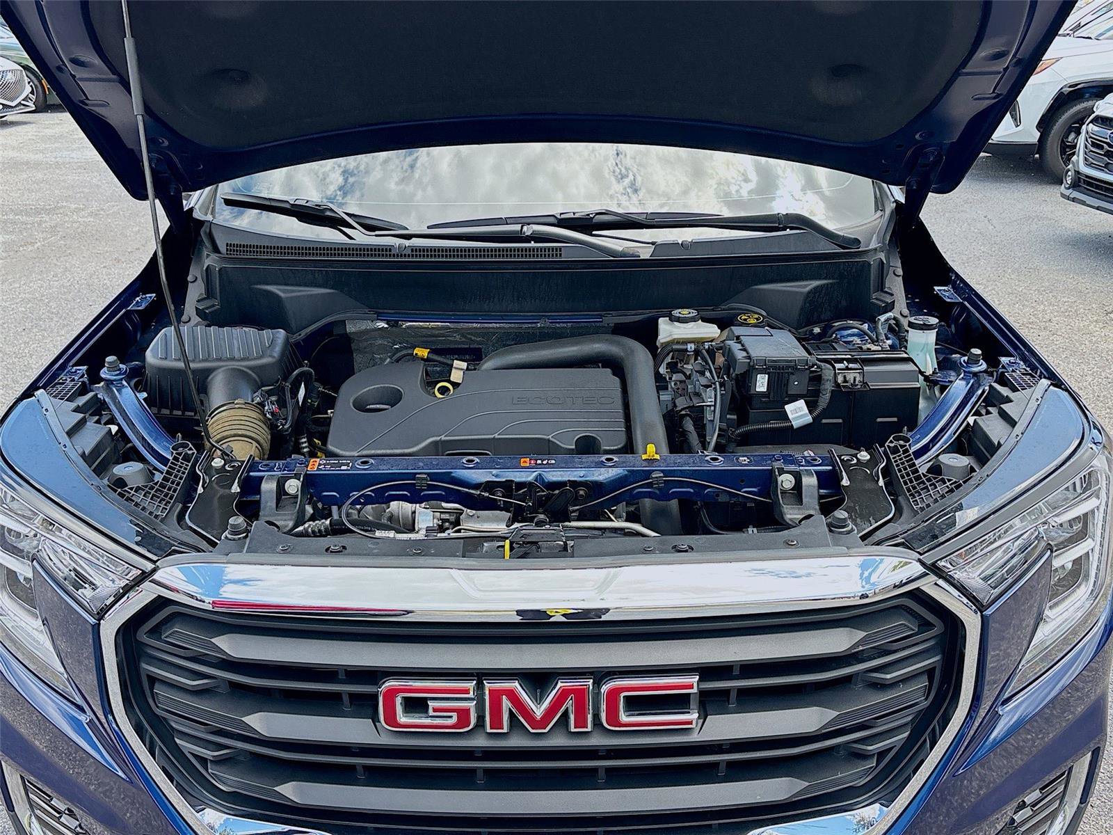 Used 2023 GMC Terrain SLE w/ Driver Convenience Package AWD/4WD image 33
