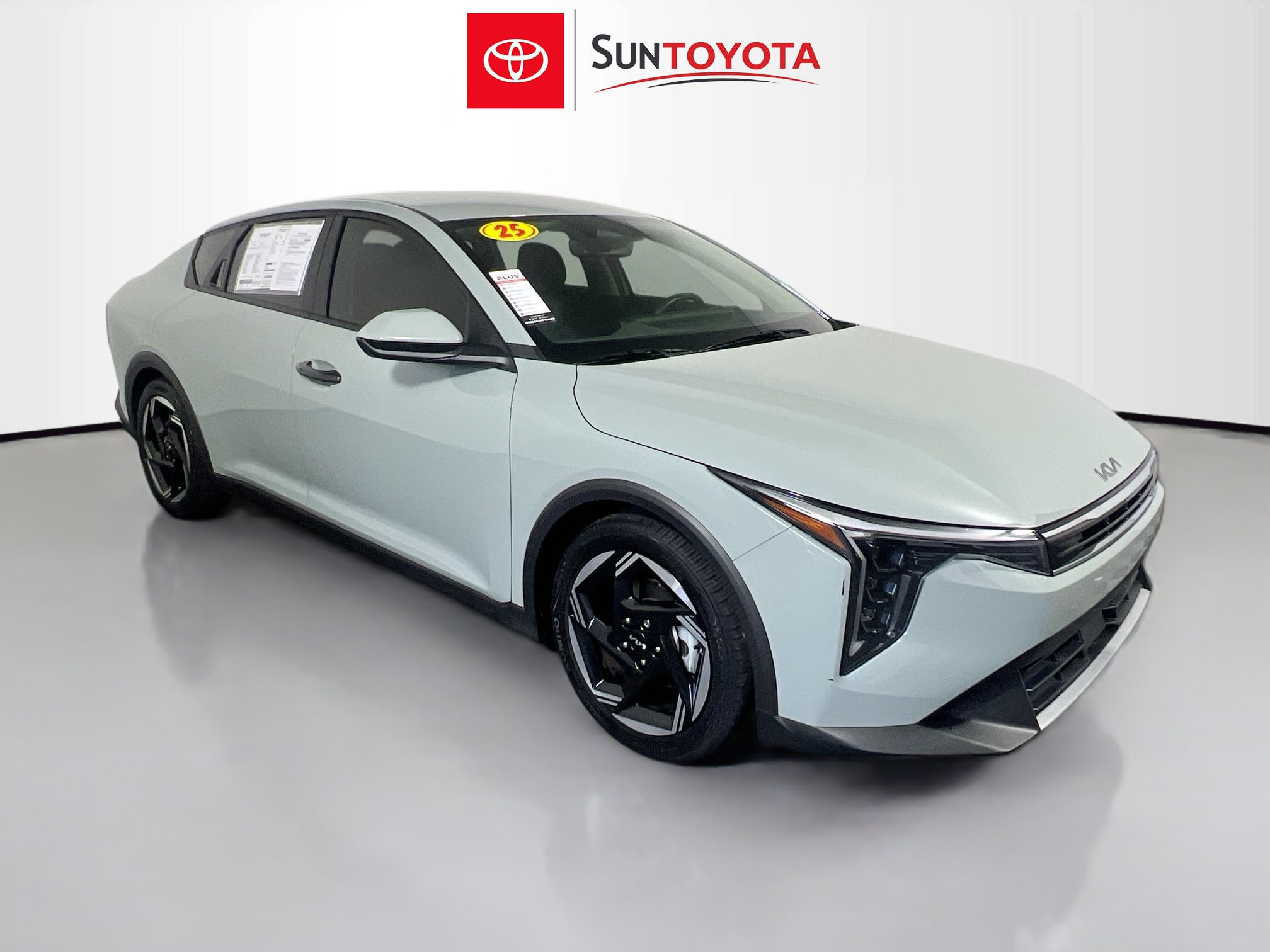 Used 2025 Kia K4 EX FWD image 1