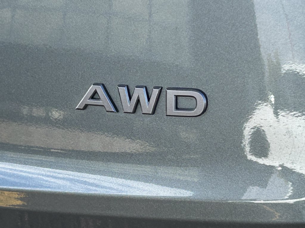 Used 2026 Nissan Rogue SV AWD/4WD image 4
