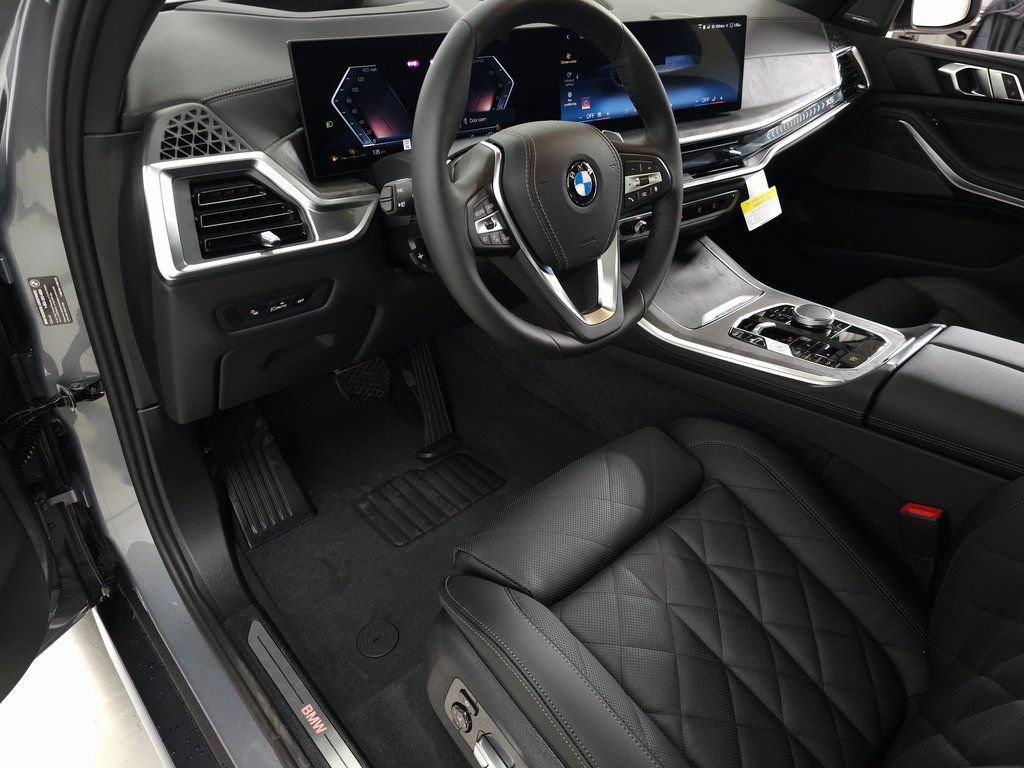 Used 2026 BMW X5 xDrive40i AWD/4WD image 13