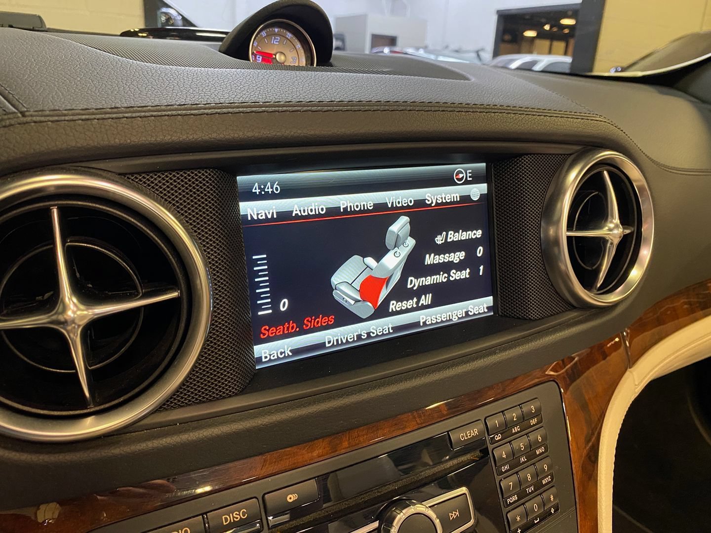 Used 2014 Mercedes-Benz SL 550 image 30