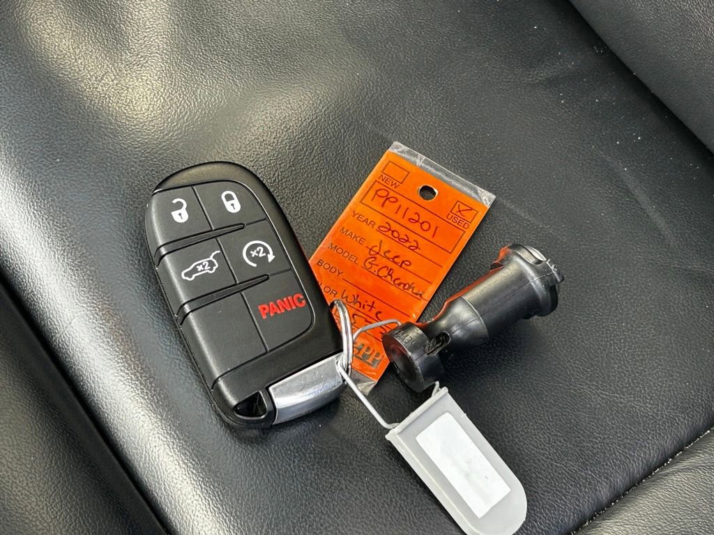 Used 2022 Jeep Grand Cherokee Limited AWD/4WD image 49