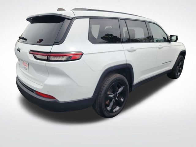 Used 2023 Jeep Grand Cherokee L Laredo image 5