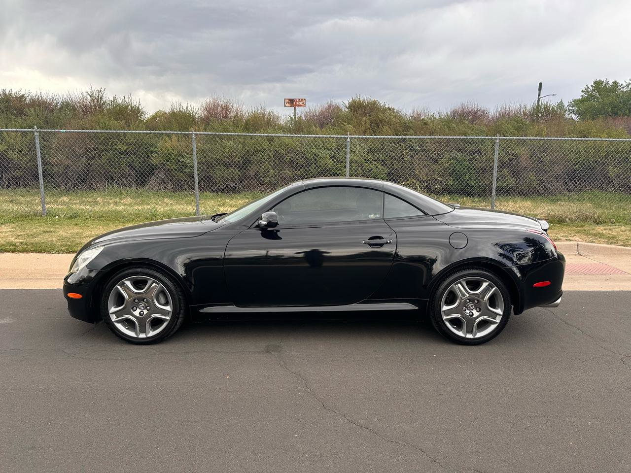 Used 2008 Lexus SC 430 Convertible RWD image 2