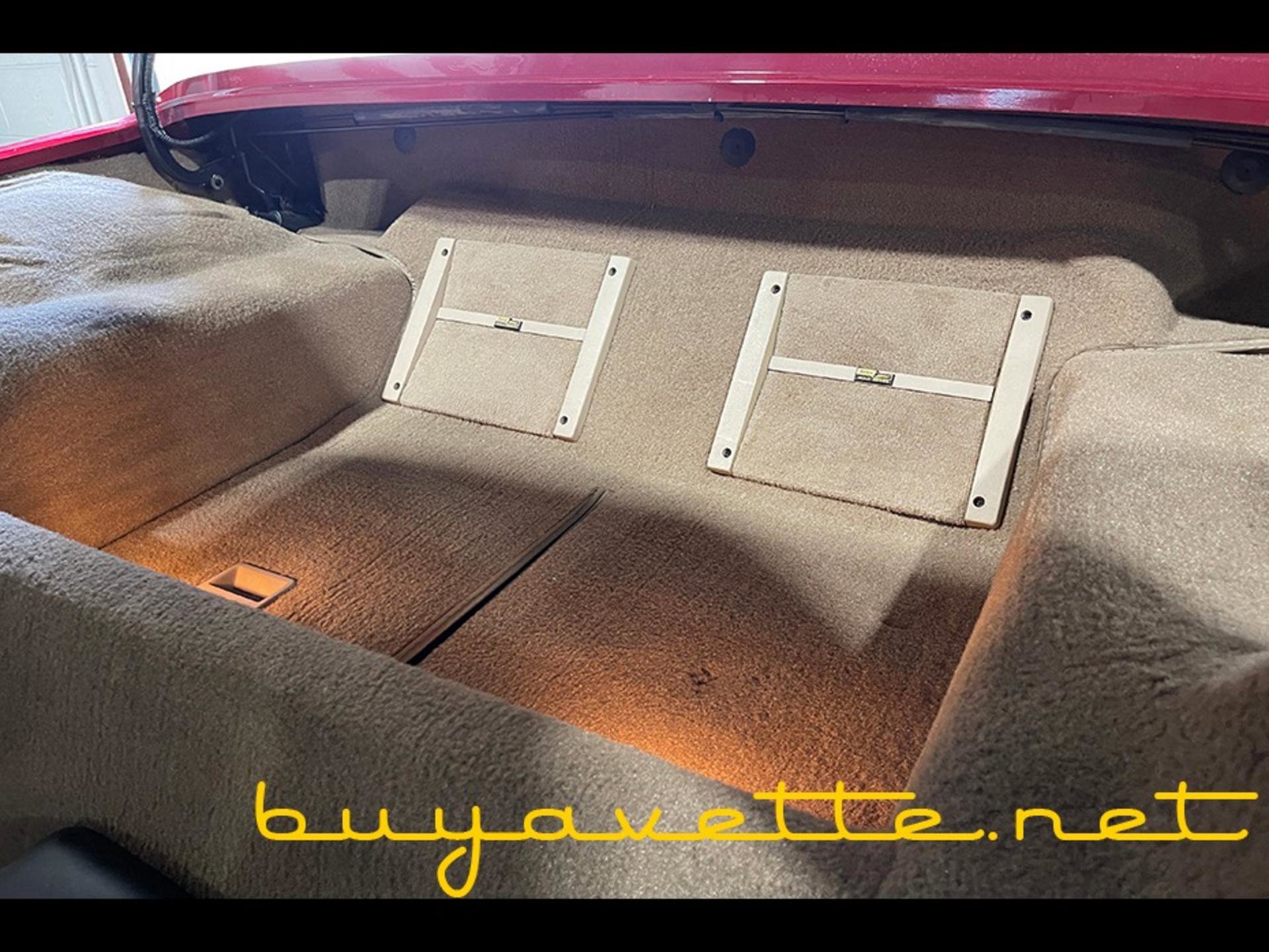 Used 1992 Chevrolet Corvette Convertible image 26