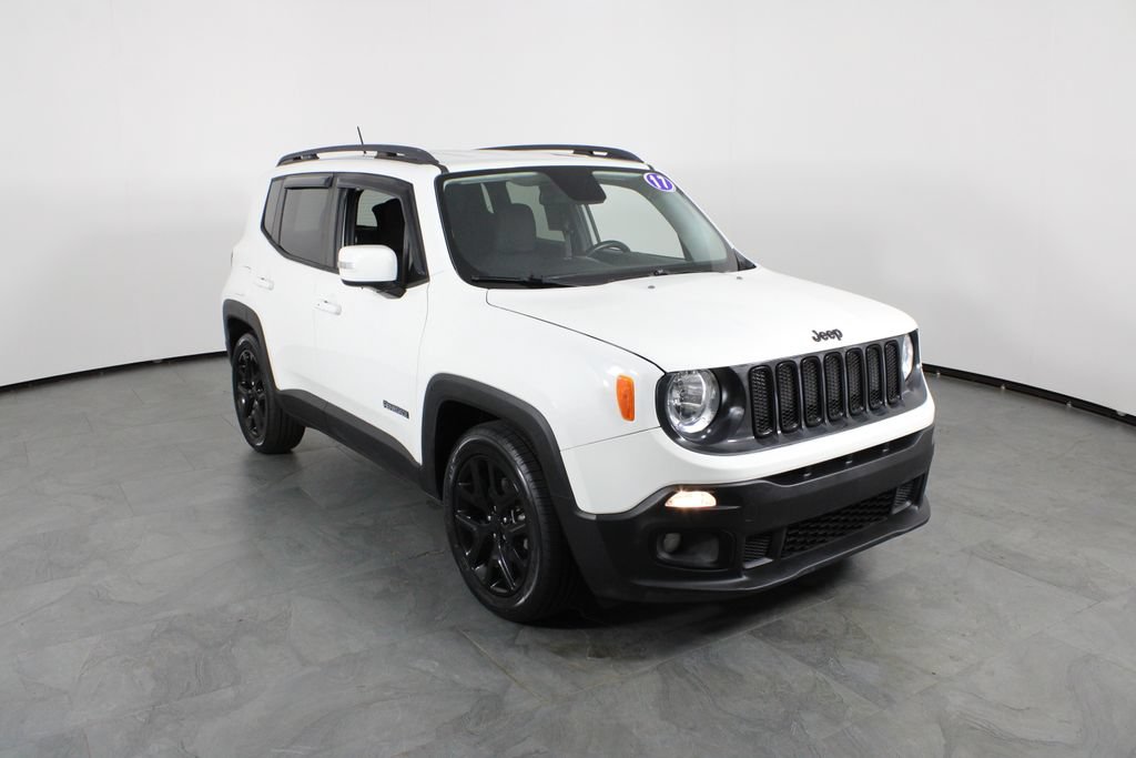 Used 2017 Jeep Renegade Altitude FWD image 4