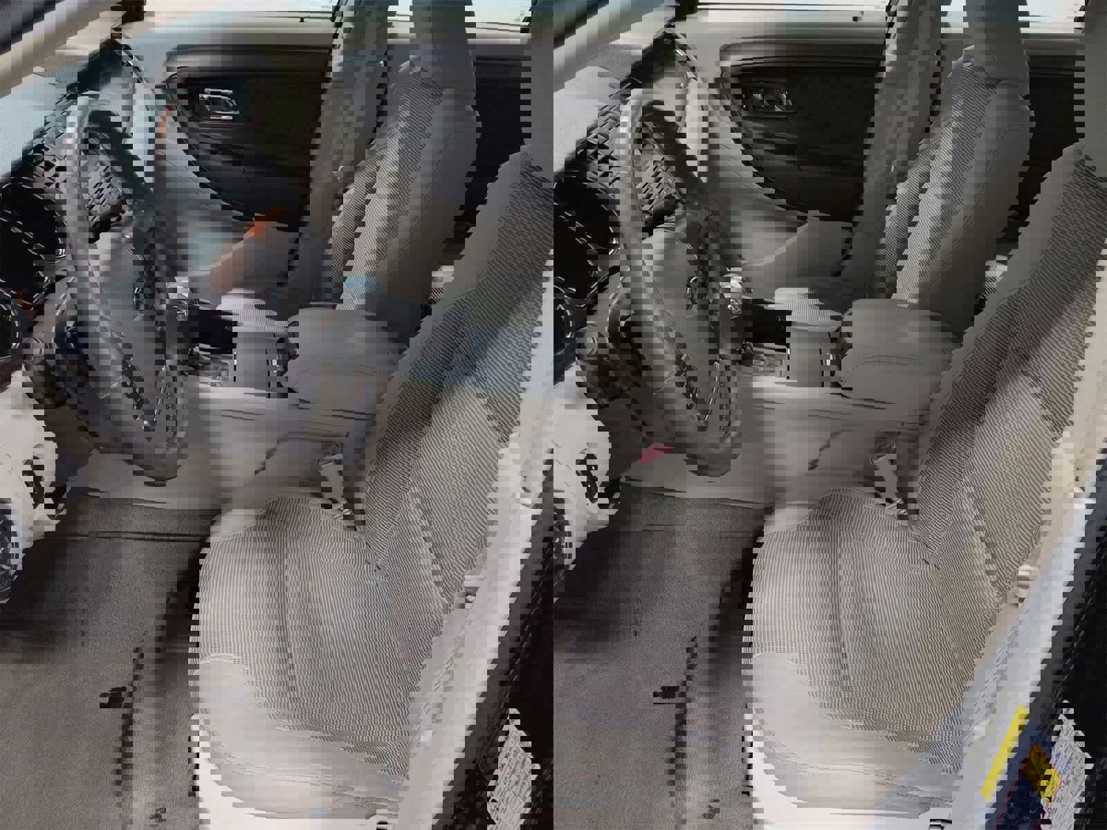 Used 2010 Ford Taurus SEL image 9