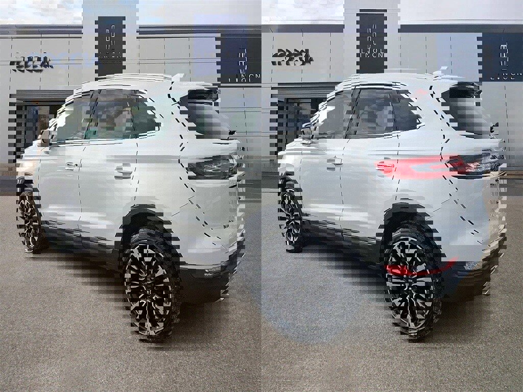 Used 2019 Lincoln MKC Reserve image 6