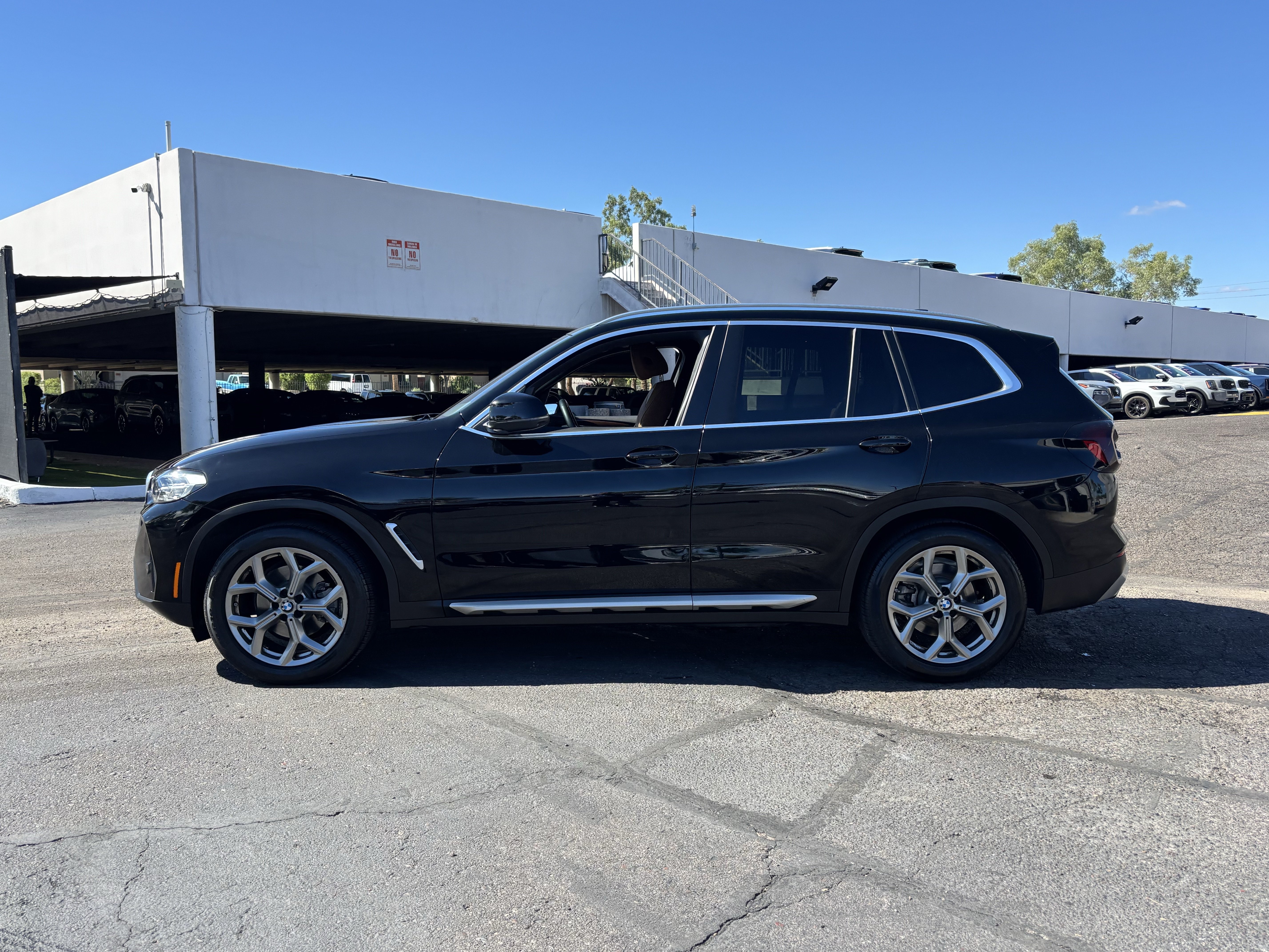 Used 2024 BMW X3 xDrive30i w/ Premium Package AWD/4WD image 5