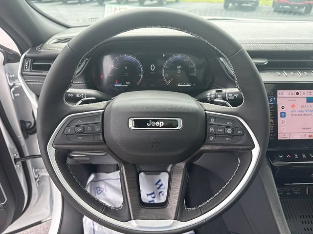 New 2026 Jeep Grand Cherokee Limited AWD/4WD image 18