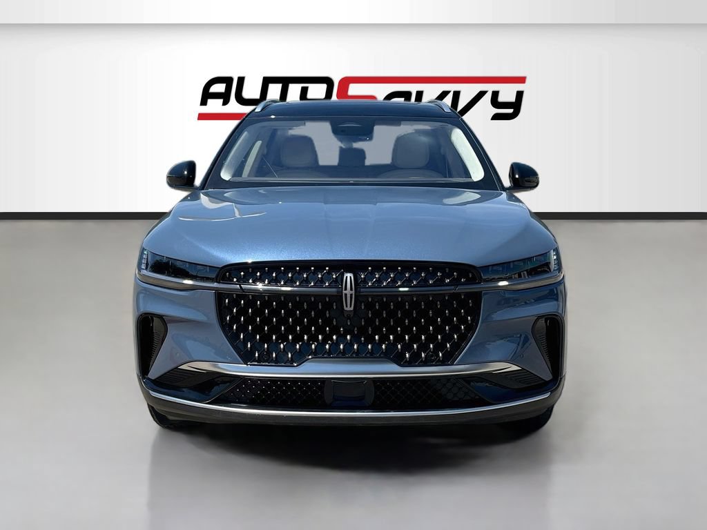 Used 2025 Lincoln Nautilus Black Label AWD/4WD image 2