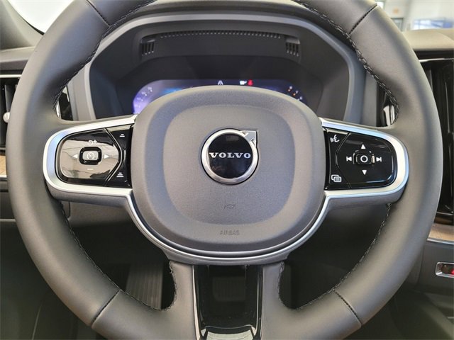 New 2026 Volvo XC60 B5 Plus w/ Protection Package Premier image 22