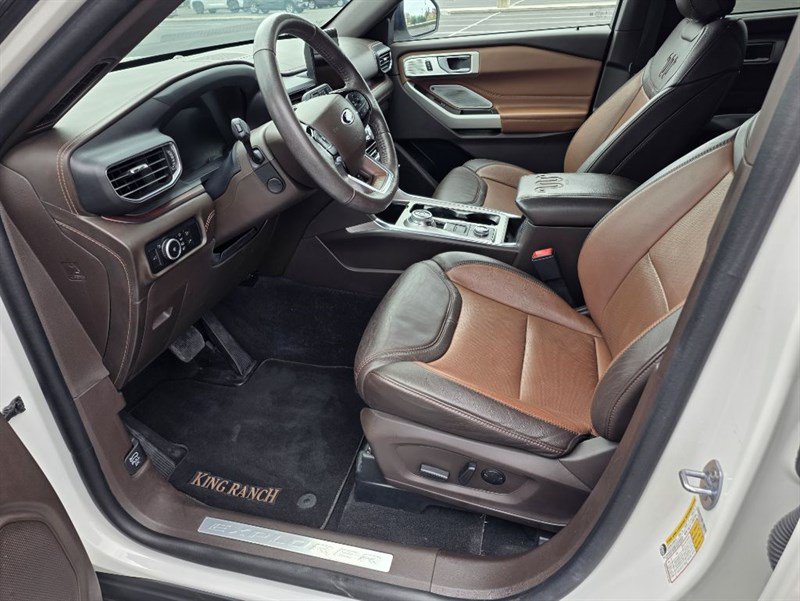 Used 2023 Ford Explorer King Ranch w/ Technology Package AWD/4WD image 23