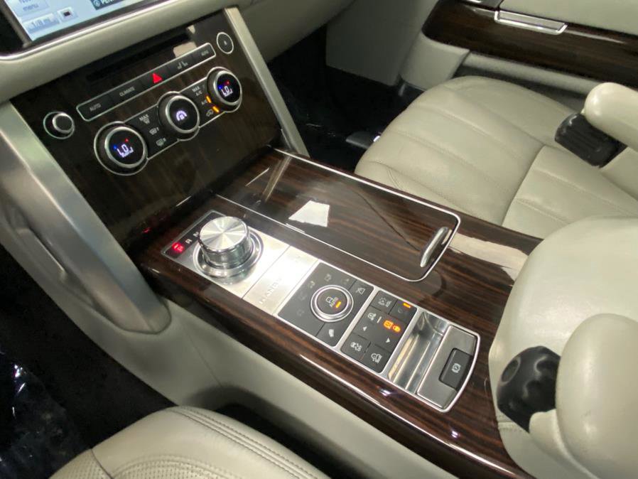 Used 2016 Land Rover Range Rover Autobiography image 28