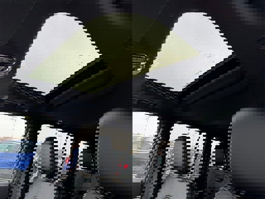 New 2026 Jeep Grand Cherokee Altitude image 8