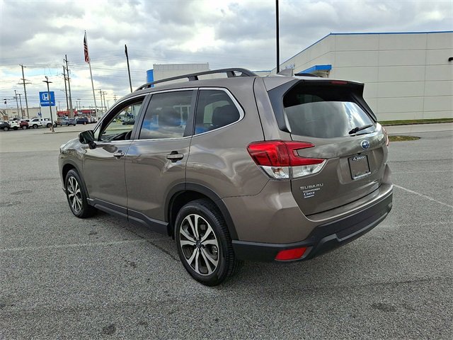 Used 2023 Subaru Forester Limited image 8