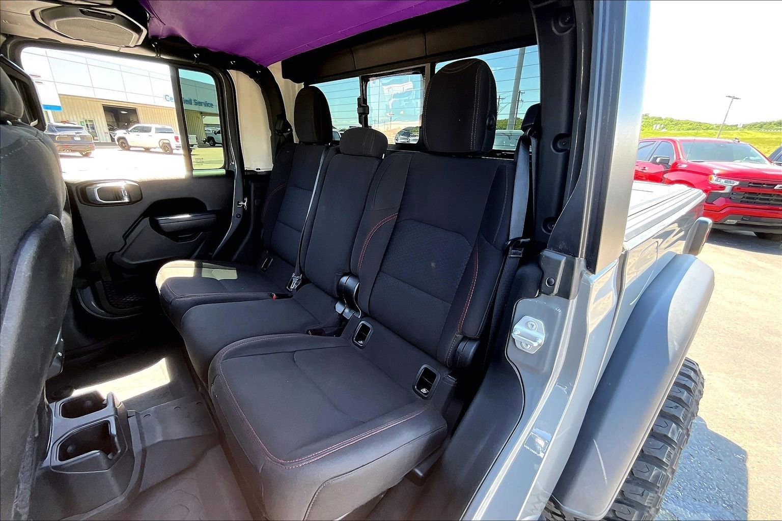 Used 2022 Jeep Gladiator Rubicon w/ Cold Weather Group AWD/4WD image 27