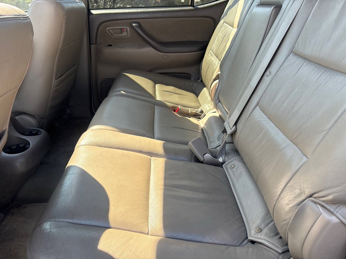 Used 2007 Toyota Sequoia SR5 AWD/4WD image 14