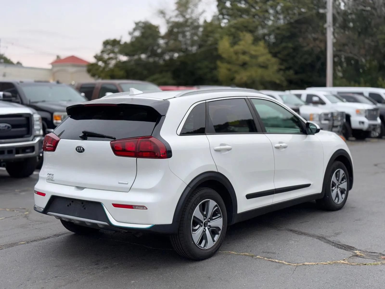Used 2019 Kia Niro LX FWD image 8