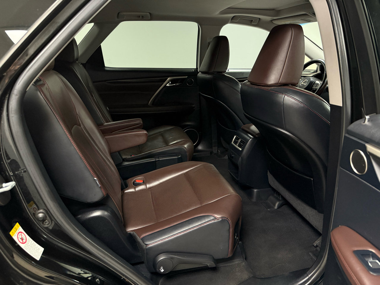 Used 2018 Lexus RX 450hL Premium w/ Premium Package image 32