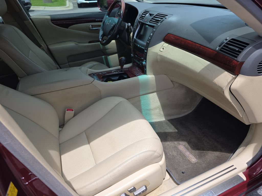 Used 2008 Lexus LS 460 RWD image 36