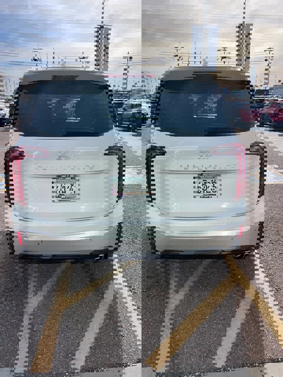 Used 2024 Kia Telluride S w/ S Sunroof Package image 4