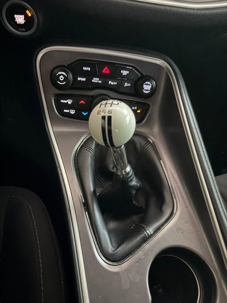 Used 2020 Dodge Challenger R/T w/ Performance Handling Group RWD image 11