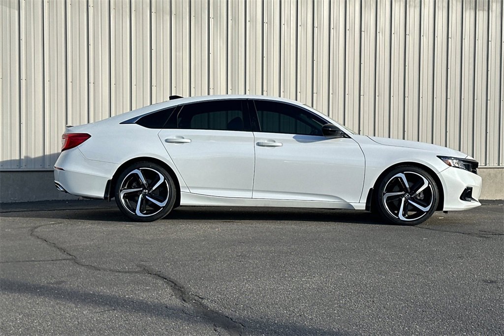 Used 2022 Honda Accord Sport image 4