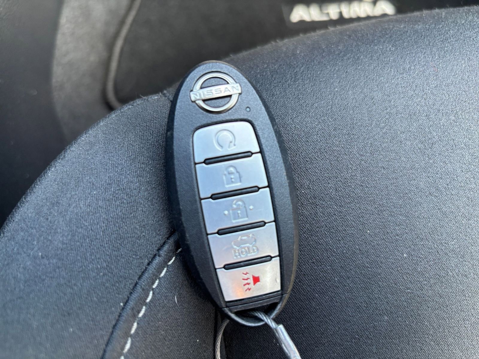 Used 2025 Nissan Altima 2.5 SV FWD image 21