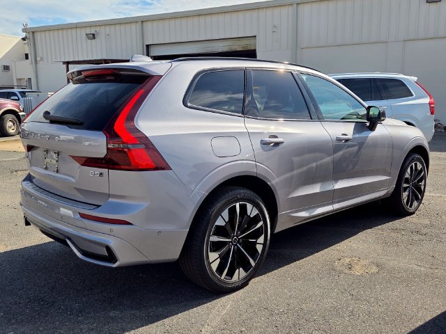 Certified 2026 Volvo XC60 B5 Plus AWD/4WD image 5