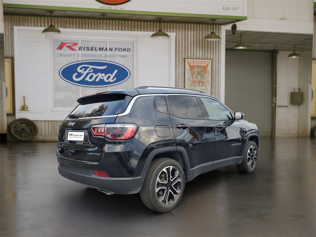 Used 2022 Jeep Compass Limited image 4