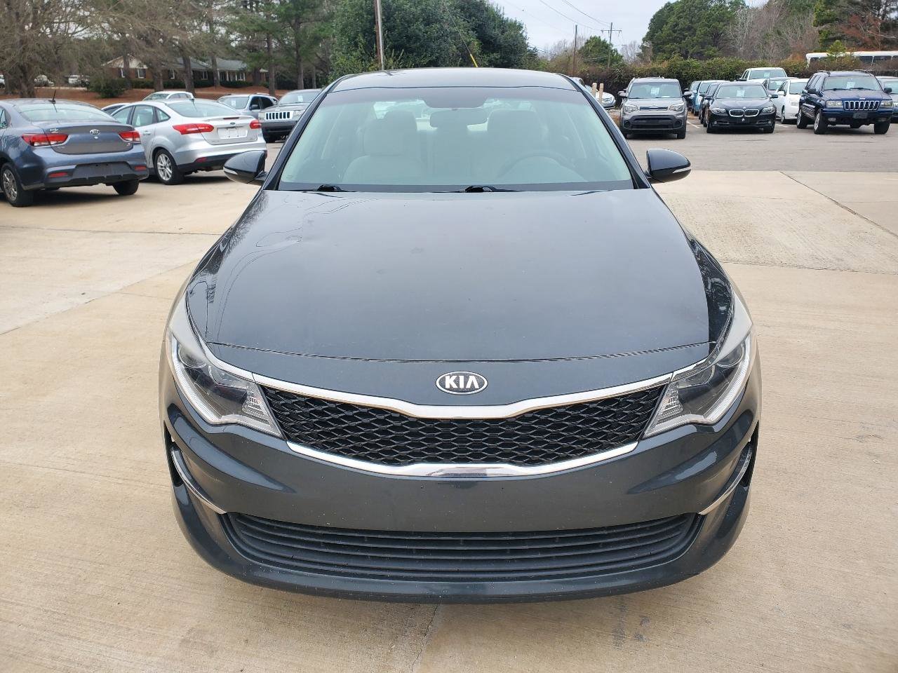 Used 2016 Kia Optima LX FWD image 2