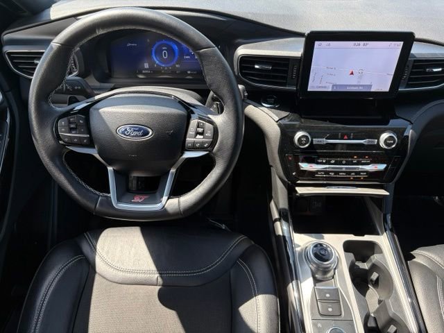 Used 2023 Ford Explorer ST AWD/4WD image 3