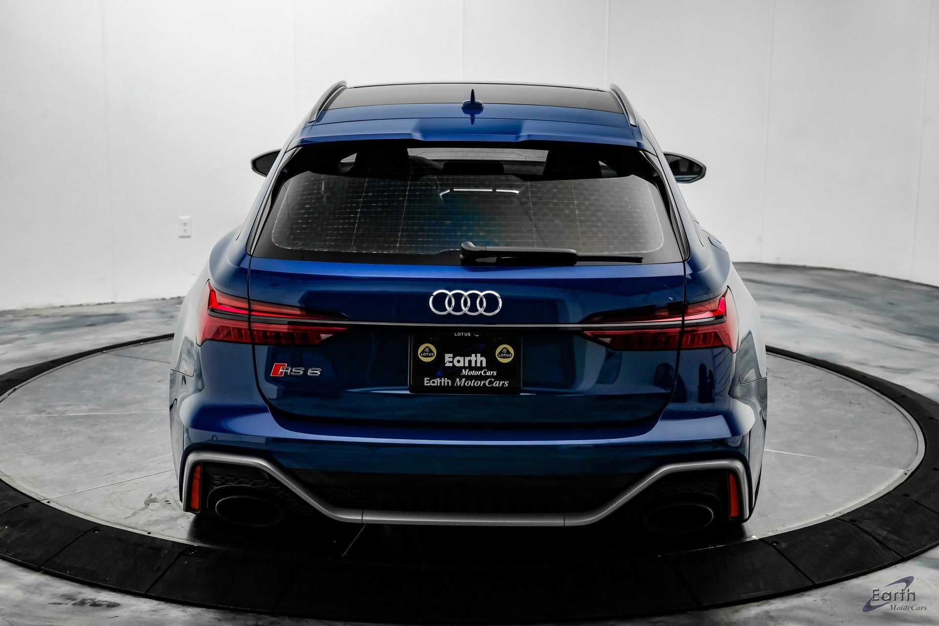 Used 2025 Audi RS 6 performance image 11