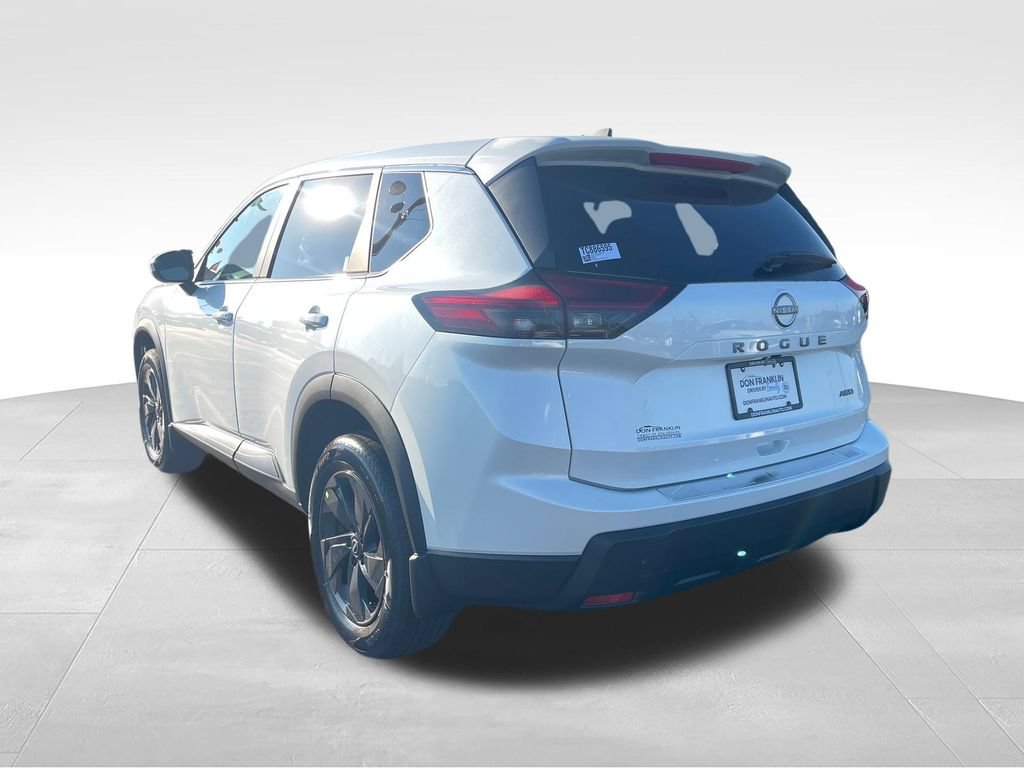 New 2026 Nissan Rogue SV w/ Cold Weather Package AWD/4WD image 3